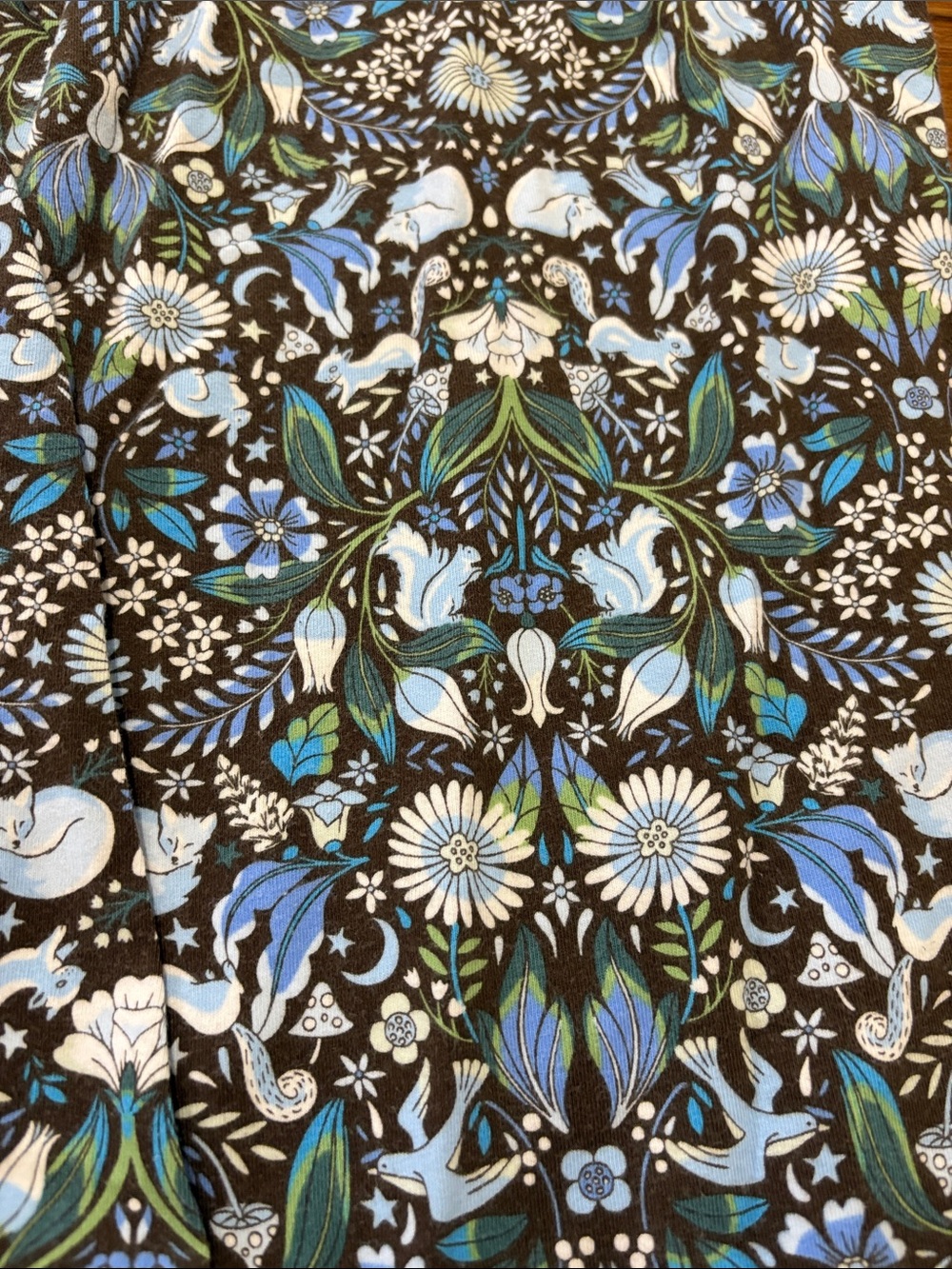 Vera Bradley women’s XXL woodland Pattern Pajama Set in Blue and Green - Picture 8 of 9